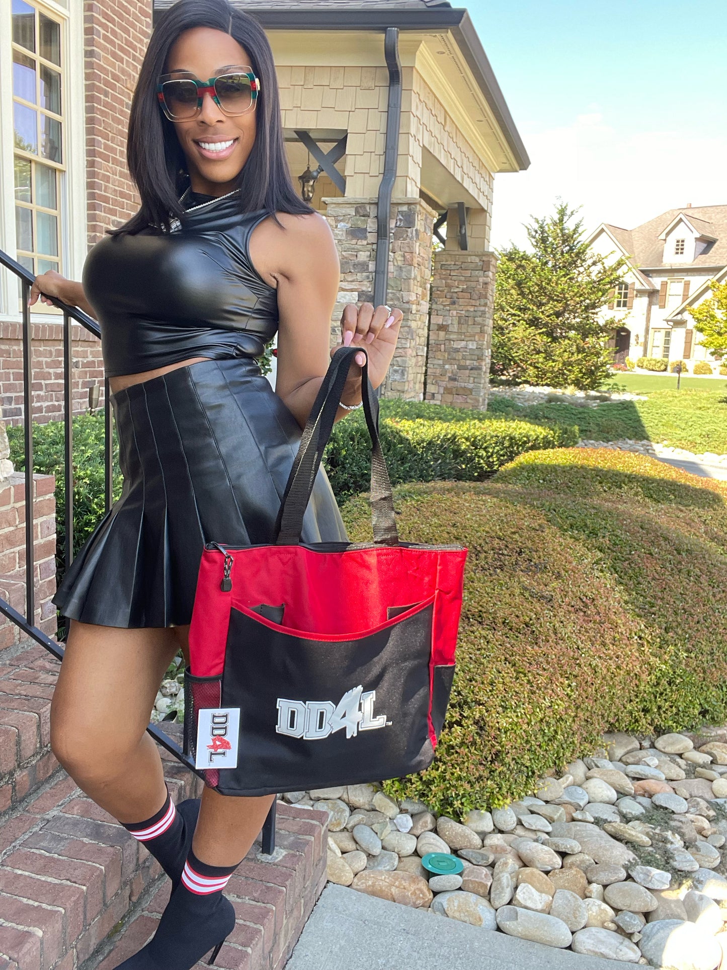 DD4L Zippered Tote